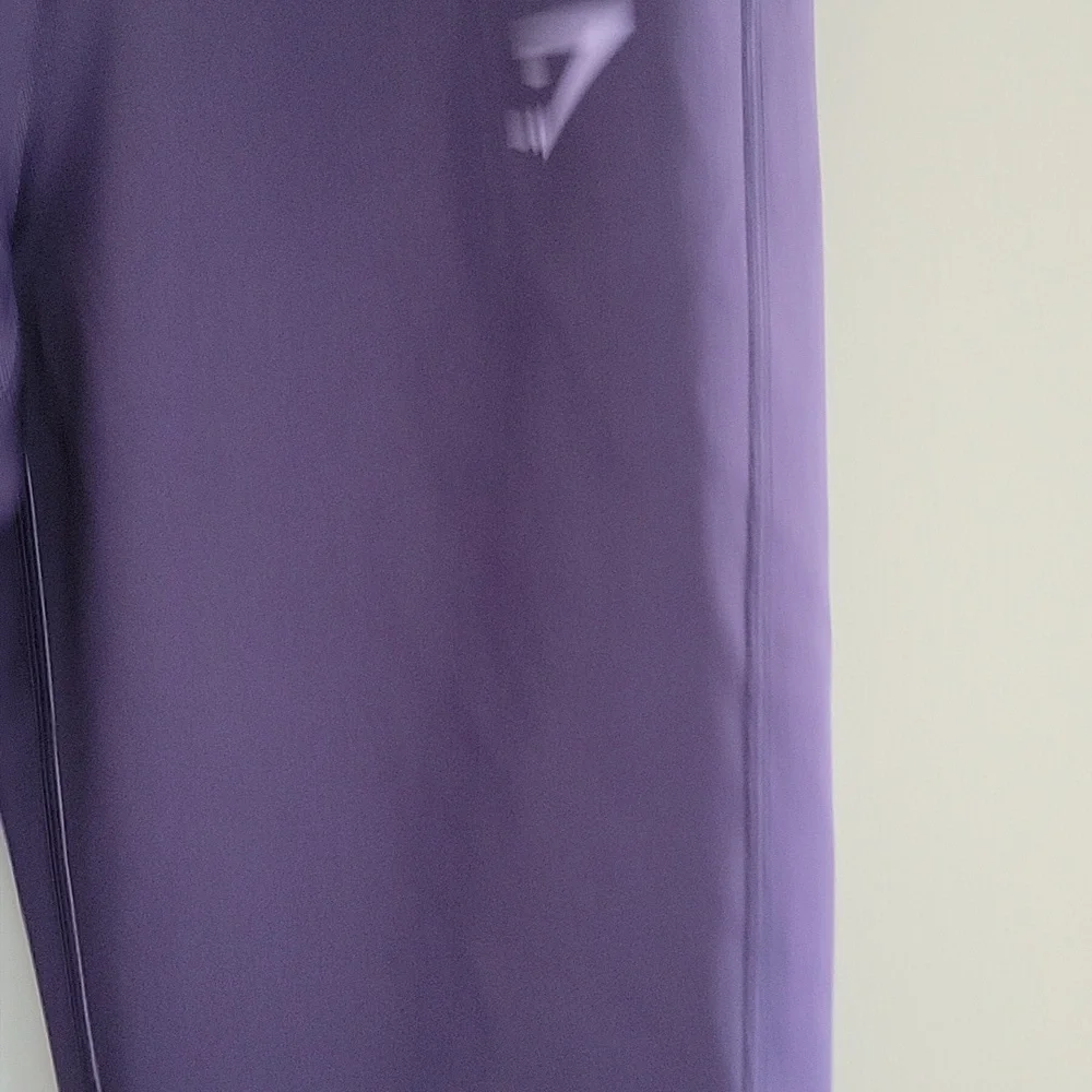 Gymshark purple leggings - Picture 2 of 3